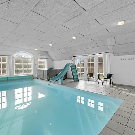 Beach Front Home In Ulfborg With Sauna Holiday home *
