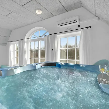 Front In With Sauna * Ulfborg